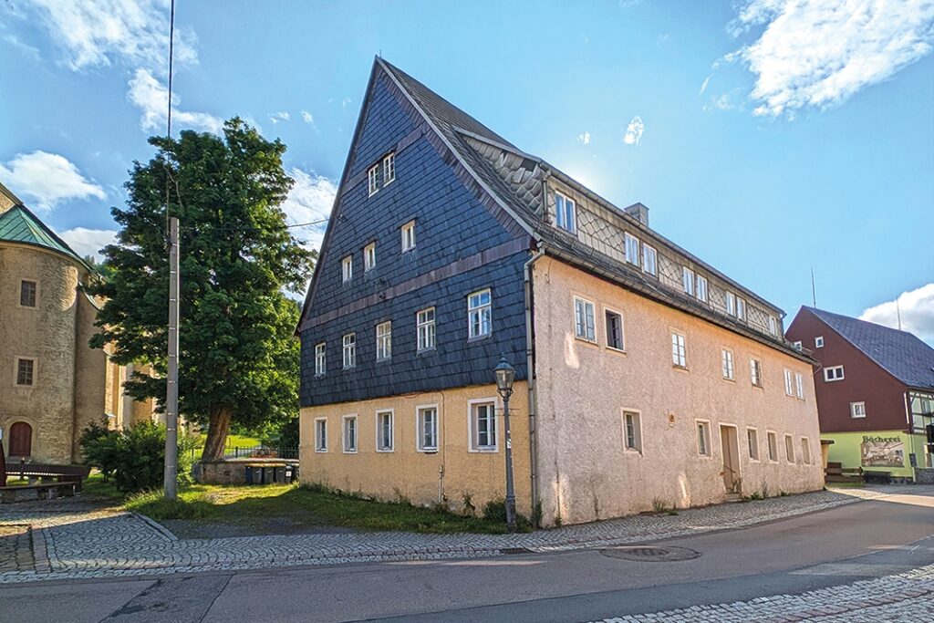 Straßenansicht