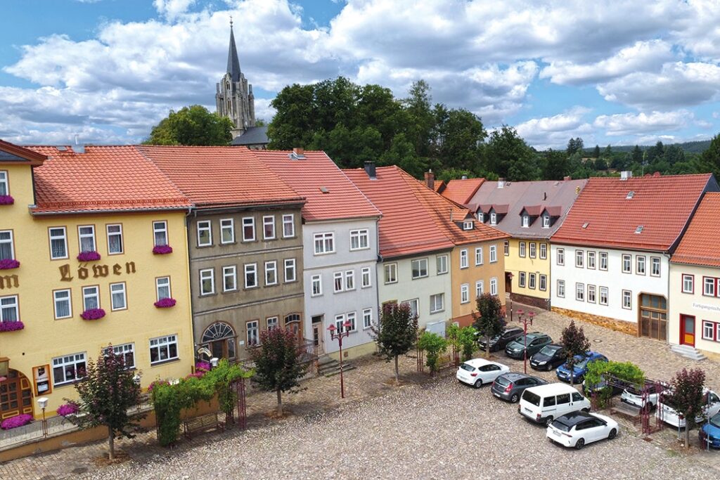 Blick vom Marktplatz auf das Objekt
