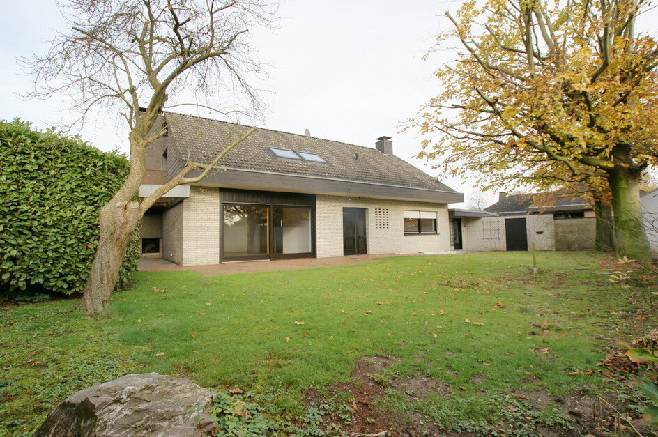 Geldern: Großes EFH