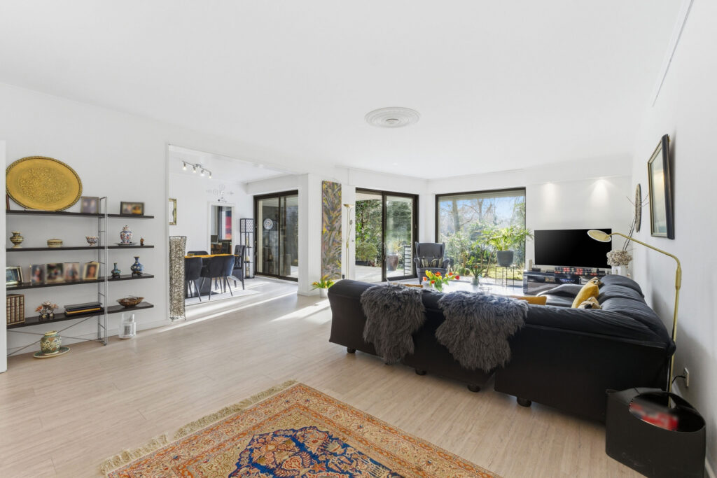 Wohnzimmer m. Essbereich