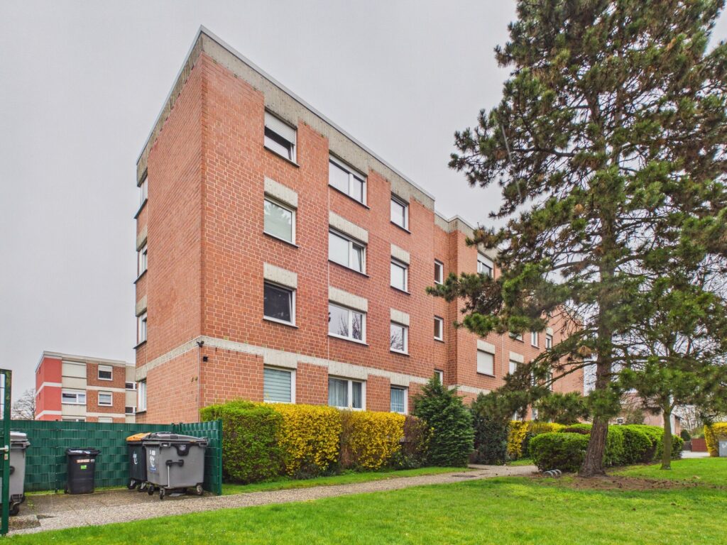 Gepflegtes Haus, beste Lage ...