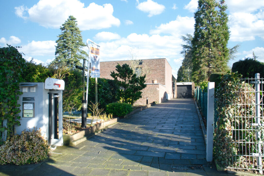 Einfahrt