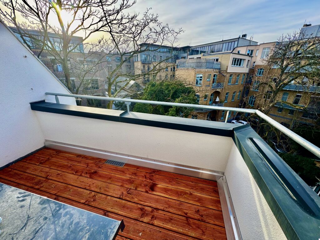 Balkon Nur 2
