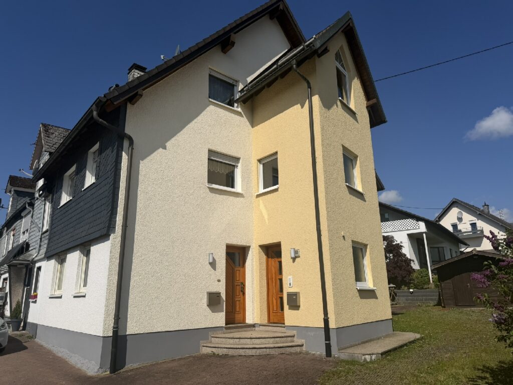 Reihenendhaus mit Einliegerwohnung