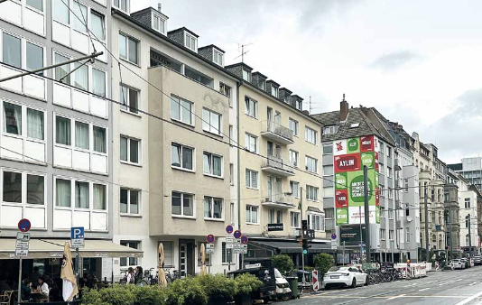 Straßenansicht
